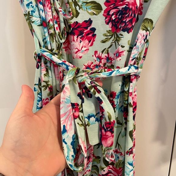 3 PIECE labor/maternity gown, swaddle blanket, and bow - Picture 11 of 13